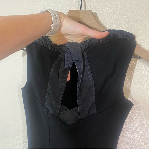 DVF DIANE VON FURSTENBERG PANSY BLACK CLASSIC WOOL DRESS COCKTAIL SIZE 2 - Picture 9 of 9